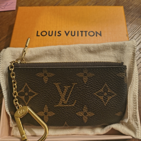 Key Pouch - Picture 4 of 6